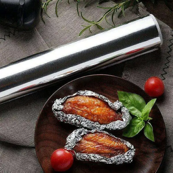 Garlic Press All Aluminum Easy to Use with Light Weight without Difficulty Cooking Baking, Kitchen Tool, Safe