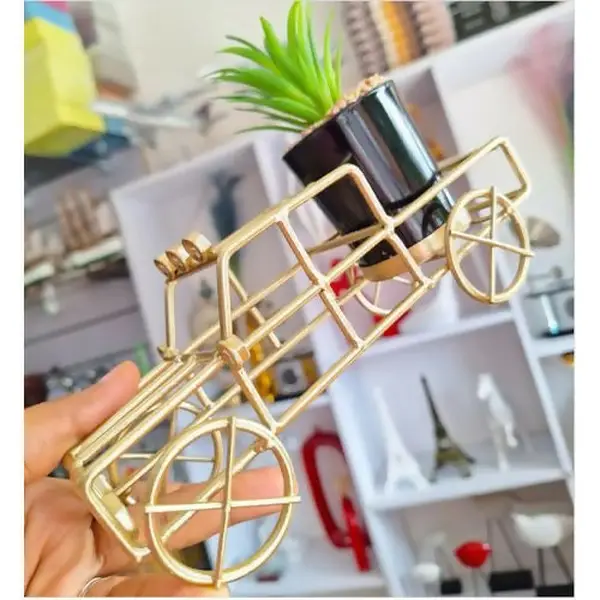 Geometric Car Shaped Metal Flower Vase for Home Decor